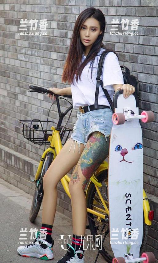 爱尤物-李丽莎 爱尤物 - 不知惹火,李丽莎的私房美图让我在屏幕前愣住了。。。