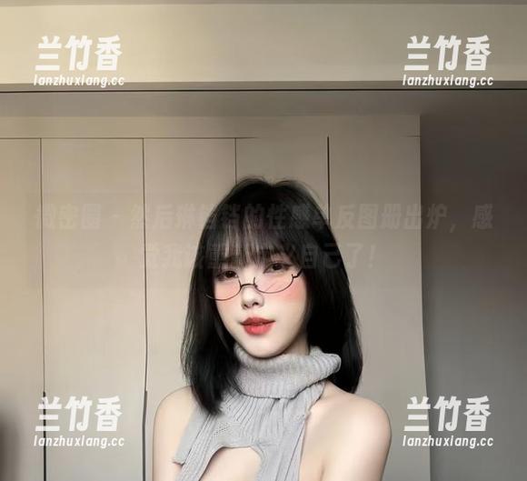 微密圈 - 然后琳铛铛的性感单反图册出炉，感觉我该重新定义自己了！