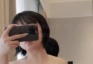 微密圈 – 温柔随意，瑜瑾u在睡衣中的合集，真好，似乎回到了那种无忧的年纪。