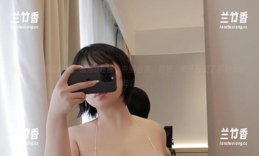 瑜瑾u 微密圈 - 温柔随意,瑜瑾u在睡衣中的合集,真好,似乎回到了那种无忧的年纪。