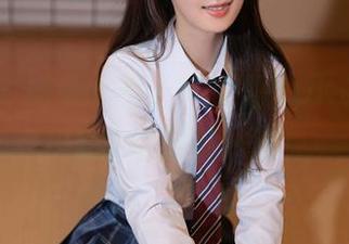 秀人网 – 游泳？不，其实是KOKO可可的写真的轻松一刻