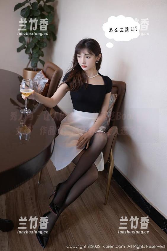 秀人网-徐莉芝Booty 秀人网 - 让人困惑呢,徐莉芝Booty的‘女孩’作品集,高清看得让人想多了点