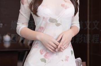 秀人网 – 嫌生活不够黑暗？林文文yooki黑色图片合集给你上色彩课程！