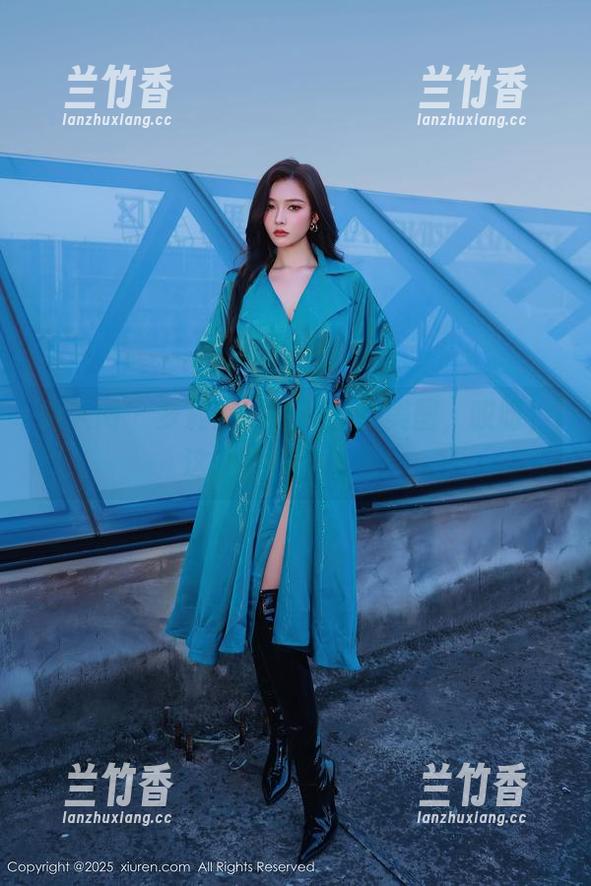 秀人网 - 萝莉悠悠酱的修女美图，哎呀，这波不科学了吧！