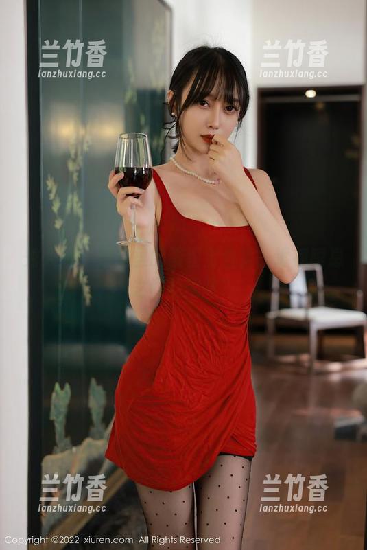 秀人网-蛋蛋宝 秀人网 - 浴室里的蛋蛋宝合集,透视瞬息之间的趣味?