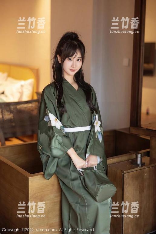 秀人网 - 陆萱萱的全套会前准备图包，秘书风也太随性了，哈哈。