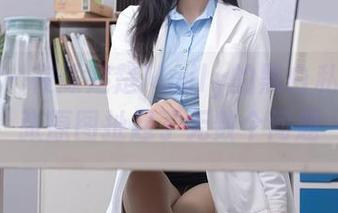 秀人网 – 在顾楚楚Maily的黑白私房，一张原图扯起了无数个问题