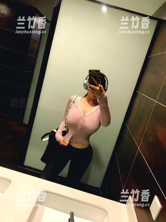 微密圈 - 人间仙女，童小芯紫色套图分享就是这么让人上瘾！
