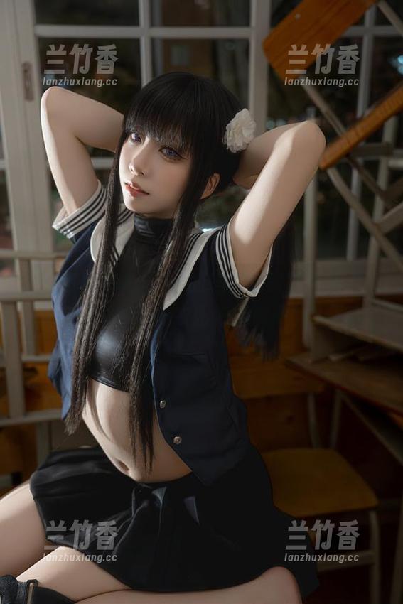 浏览纸悦Etsu_ko的玛丽居家服图集，突然自己衣柜里的衣服好像都不够用了？