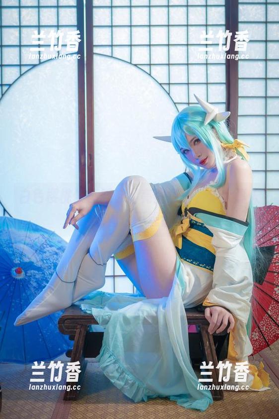 白色樱桃体操服都闪亮登场了，羊大真人的原图你不想错过！
