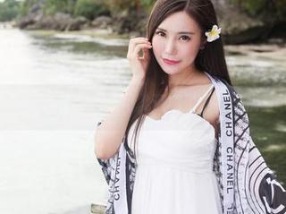 美媛馆 – 在居家图包里，朱可儿证明了拖鞋与优雅可以并存！