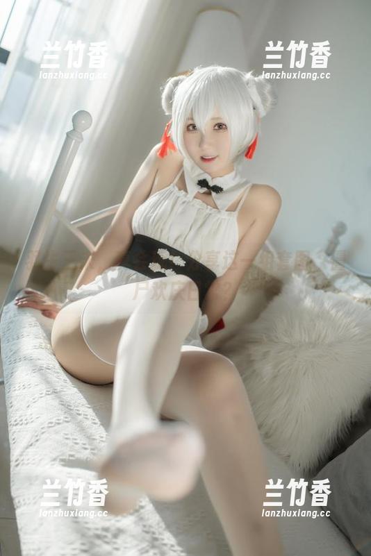 羽生三未，真会玩！分享这一组套图，僵尸欢庆日常？