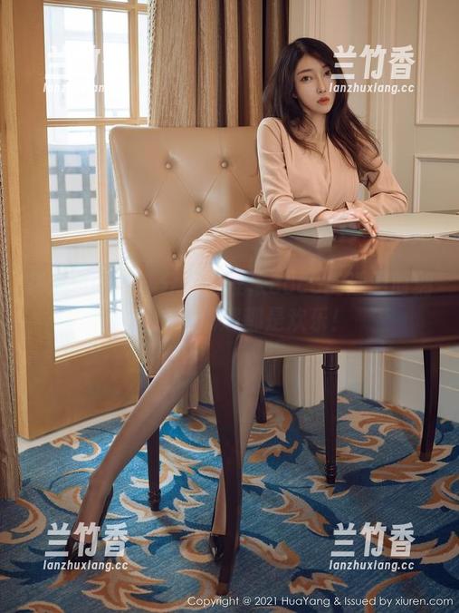 花漾show - 分享赵惟依coco的透明时刻，图库里满满都是欢乐！