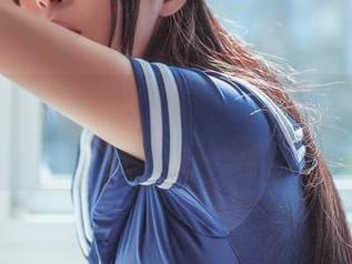 菠萝社 – 旗袍美图更新：看夏美酱如何挑战你的审美底线