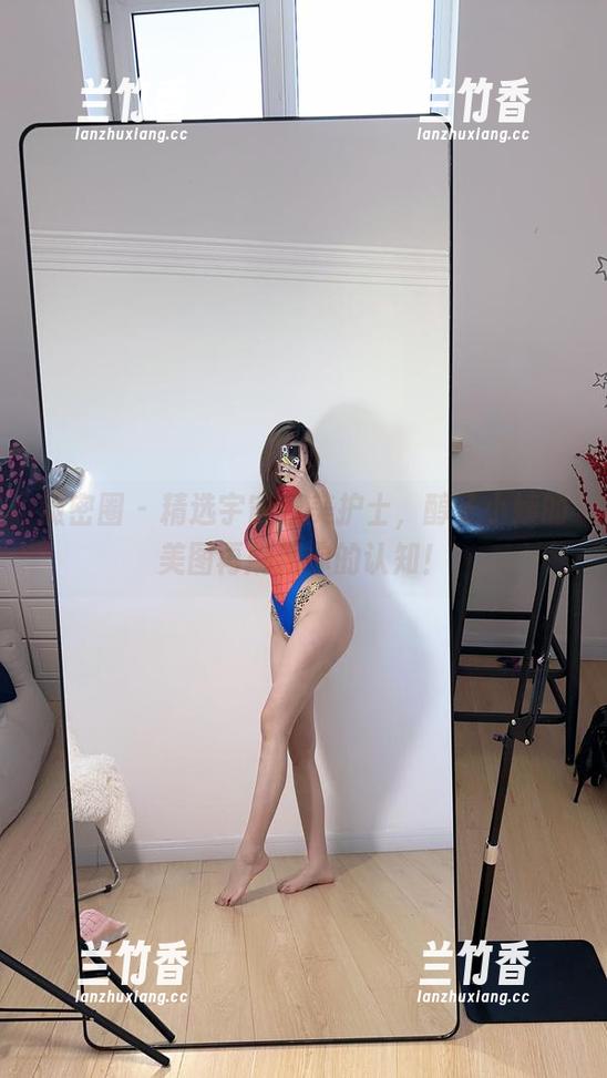 微密圈 - 精选宇宙最美护士，醇子小姨的美图再刷新你的认知！