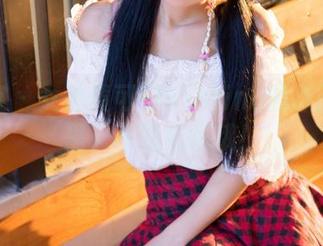 青豆客 – 女神黄可christine的原图在这里，不看后悔哦！