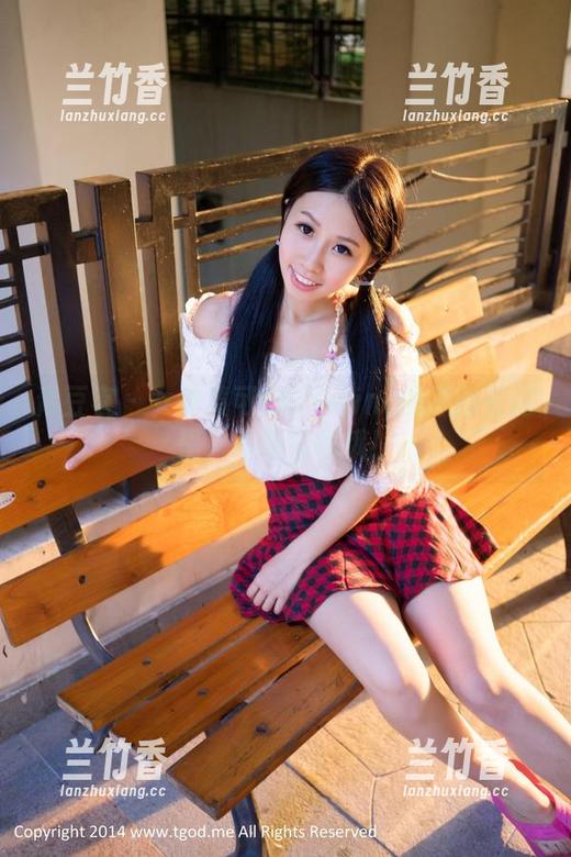 青豆客-黄可christine 青豆客 - 女神黄可christine的原图在这里,不看后悔哦!