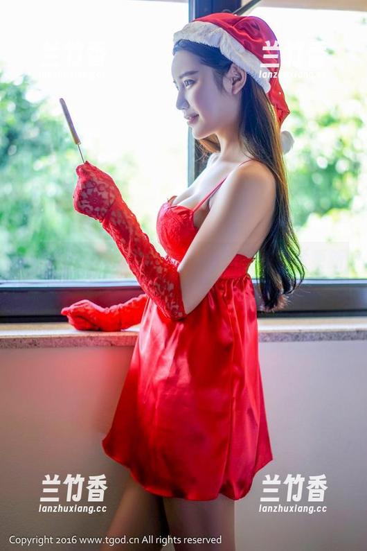 青豆客-黄可christine 青豆客 - 黄可christine的网袜图片更新:今天又开始搞事情了~