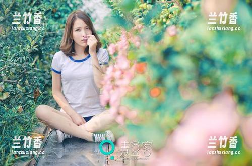 青豆客-黄梦羡 青豆客 - 双马尾黄梦羡:高清图片带你回到那个没有烦恼的年代。