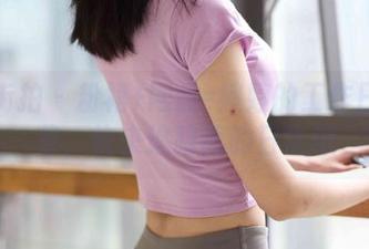 魔镜街拍 – 粉裙+网盘=婷婷的工作日常合集，快来追踪我的日常吧