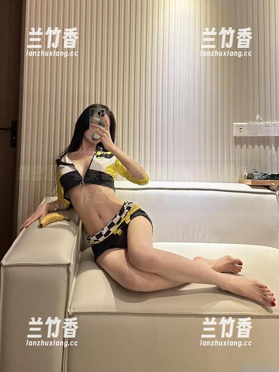 黎允熙 微密圈 - 如果黎允熙是我的姐姐,图库的作品会不会更有趣?